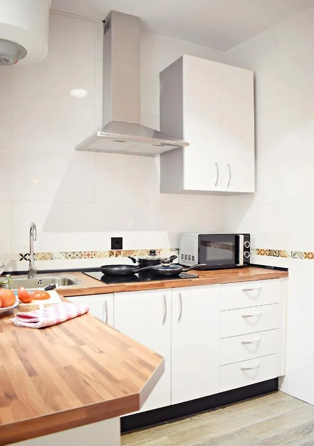 Apartamento Antares Edificio Centrico De 1800 Malaga